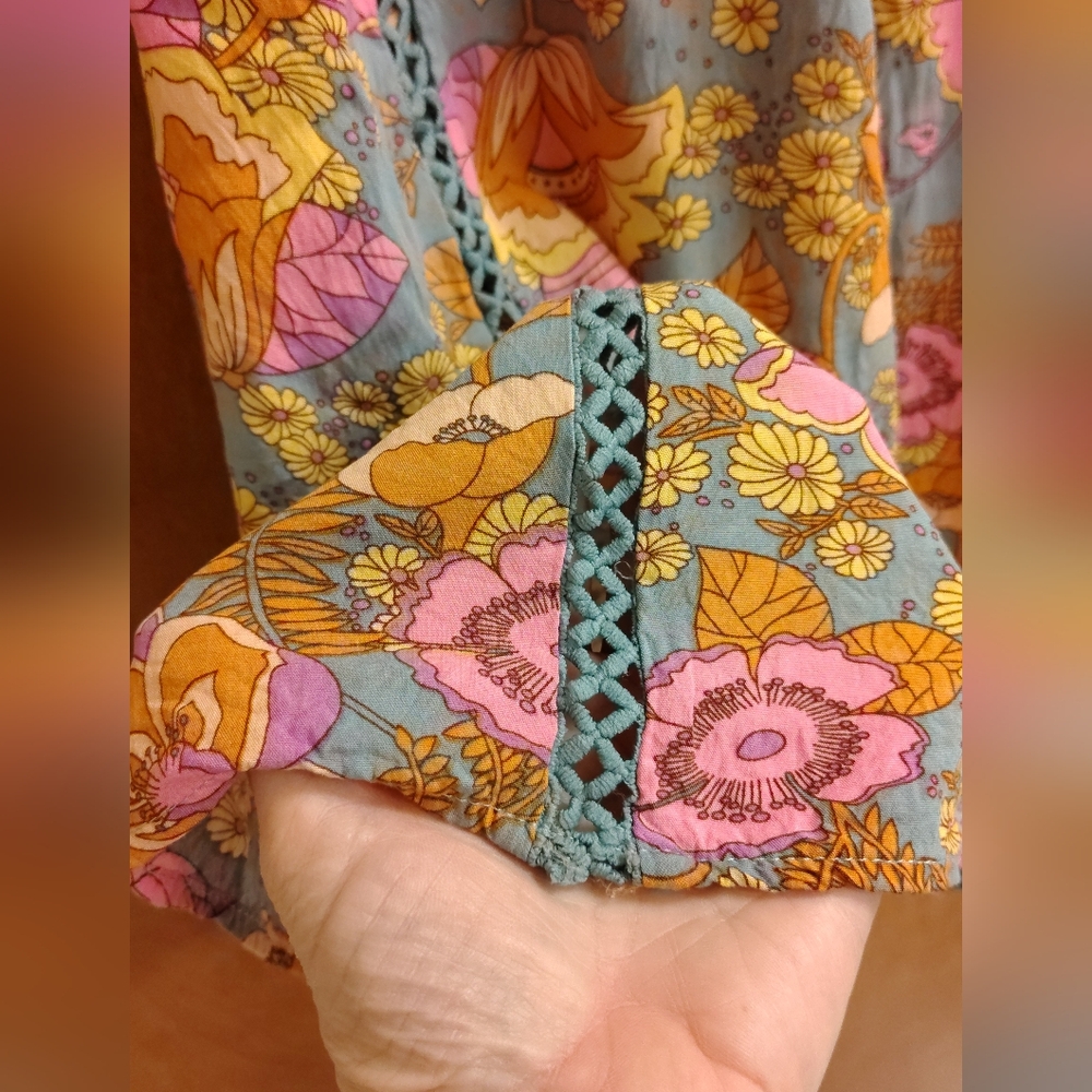 RusttyDustty Boho Floral V-Neck Mini Dress - Picture 4 of 8
